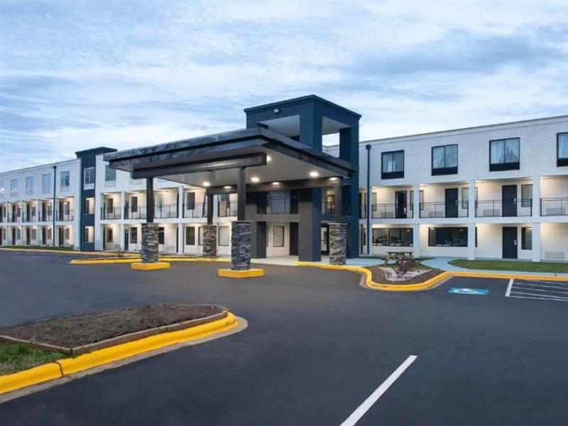 Baymont By Wyndham Charlotte University Εξωτερικό φωτογραφία