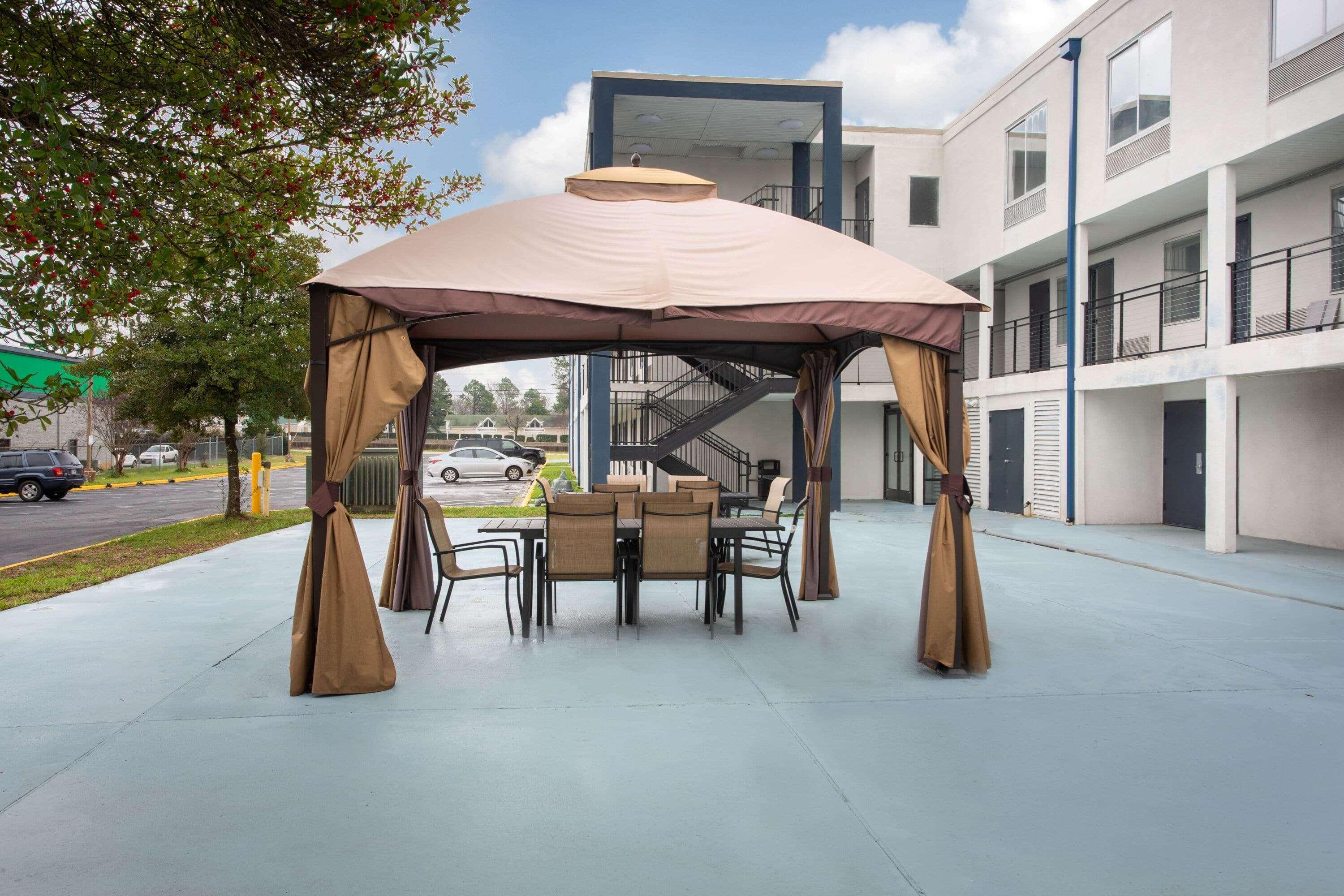 Baymont By Wyndham Charlotte University Εξωτερικό φωτογραφία