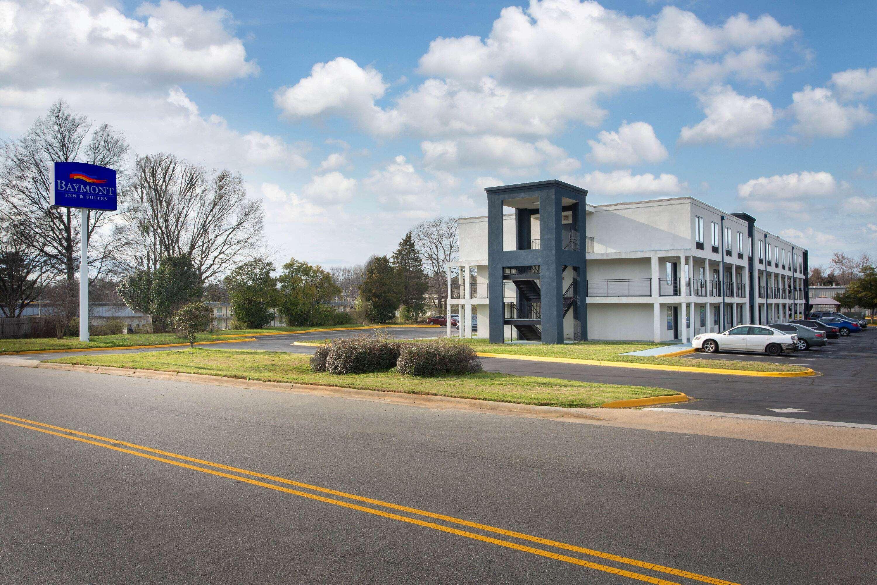Baymont By Wyndham Charlotte University Εξωτερικό φωτογραφία
