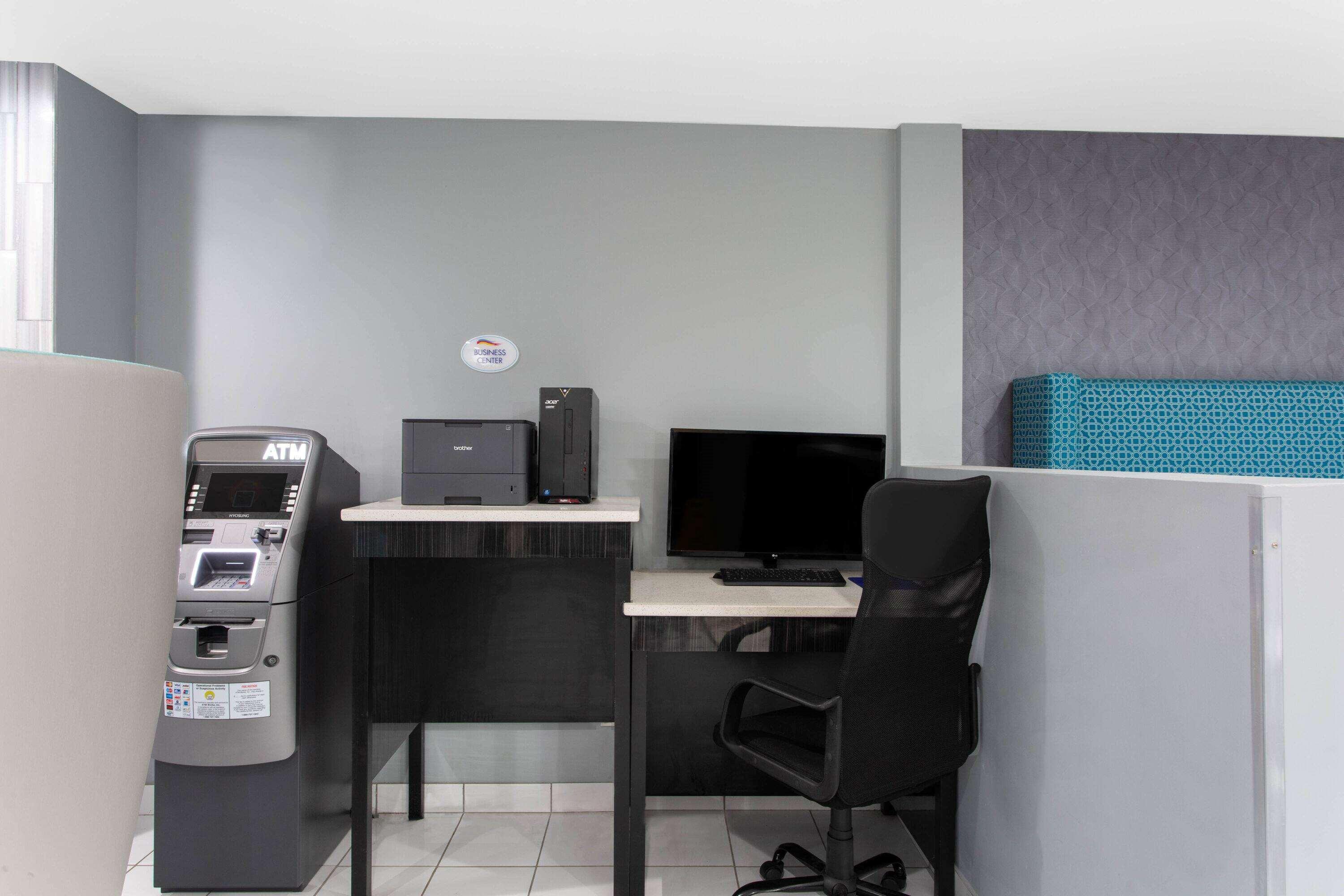 Baymont By Wyndham Charlotte University Εξωτερικό φωτογραφία